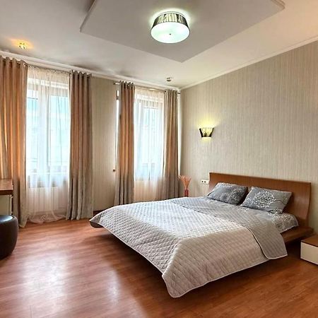 Mironositskaya 75 Daire Harkiv Dış mekan fotoğraf