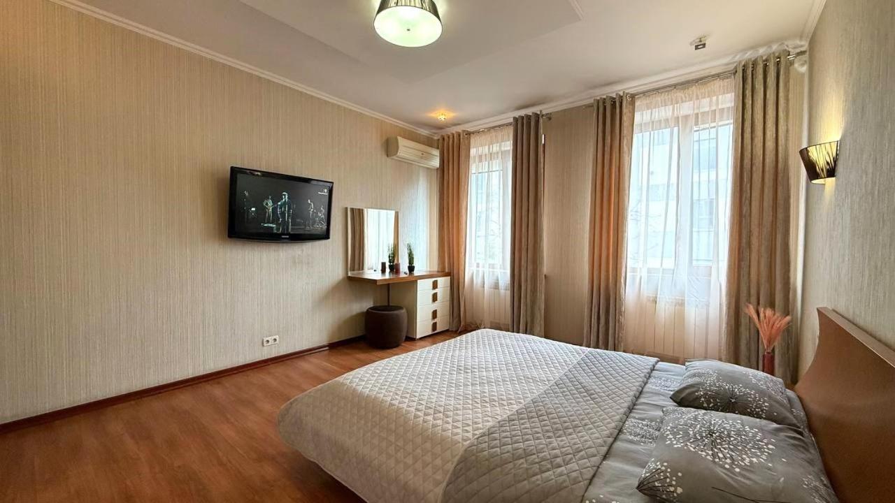 Mironositskaya 75 Daire Harkiv Dış mekan fotoğraf