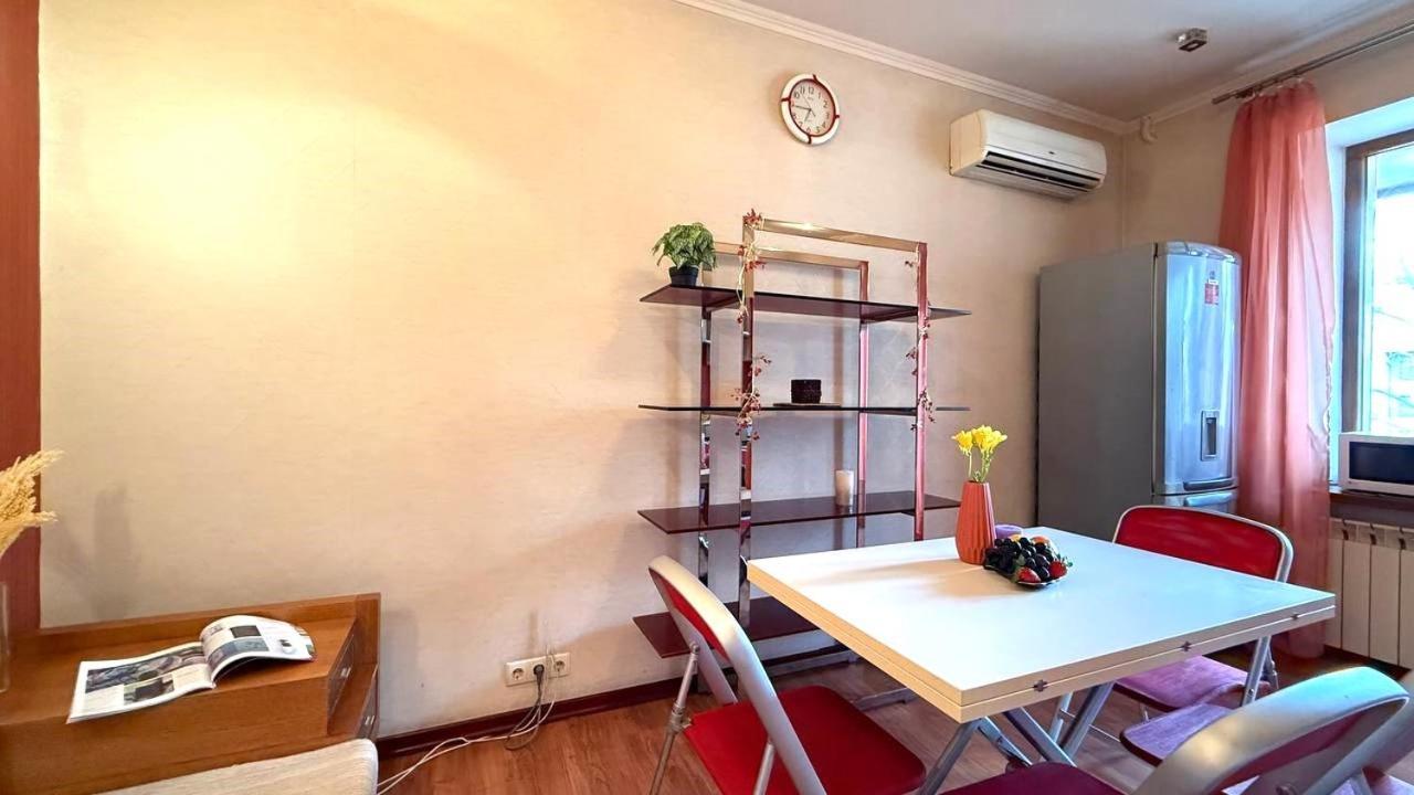 Mironositskaya 75 Daire Harkiv Dış mekan fotoğraf
